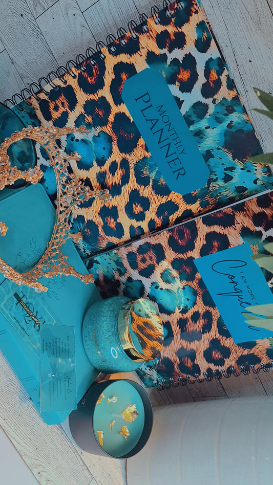 "Conqouror" gift set